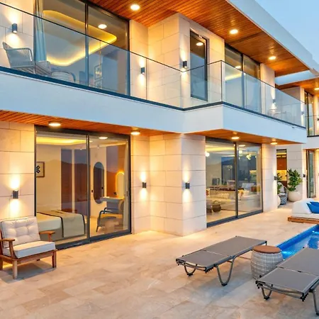 5 Bedroom 3911 Kalkan