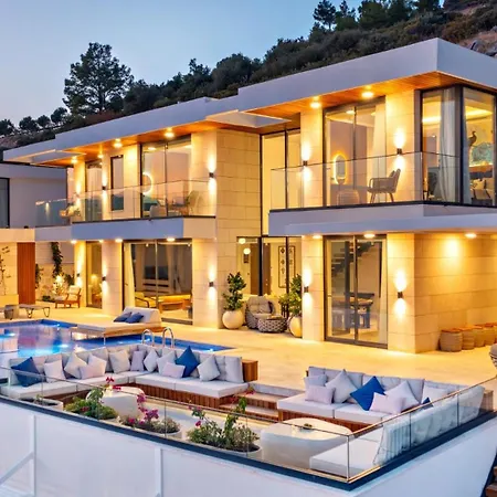 5 Bedroom 3911 Kalkan