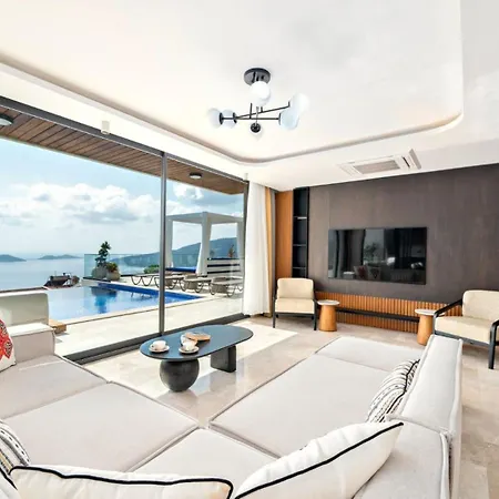 5 Bedroom 3911